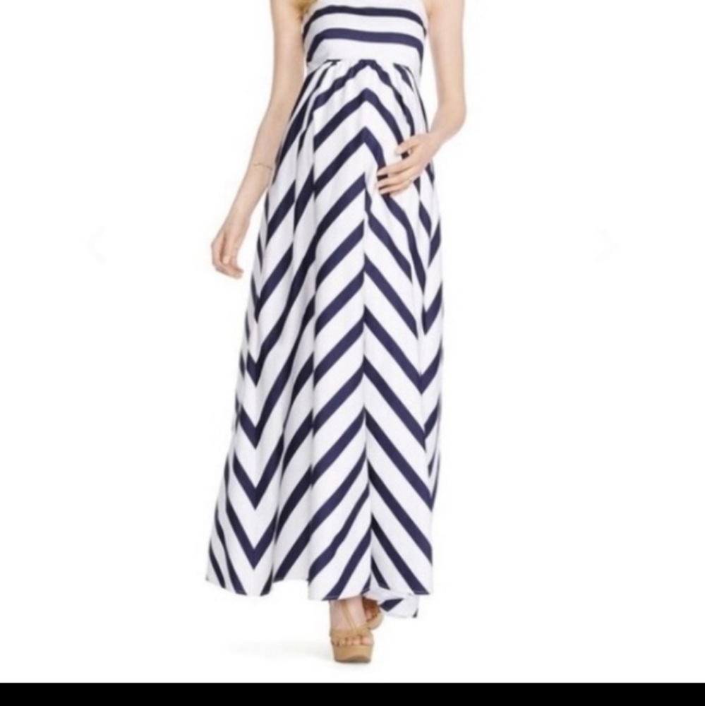 Jessica Simpson Maternity dress